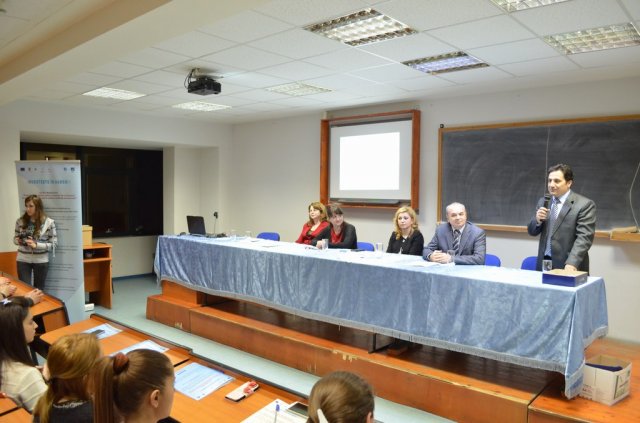 Conferința intermediară